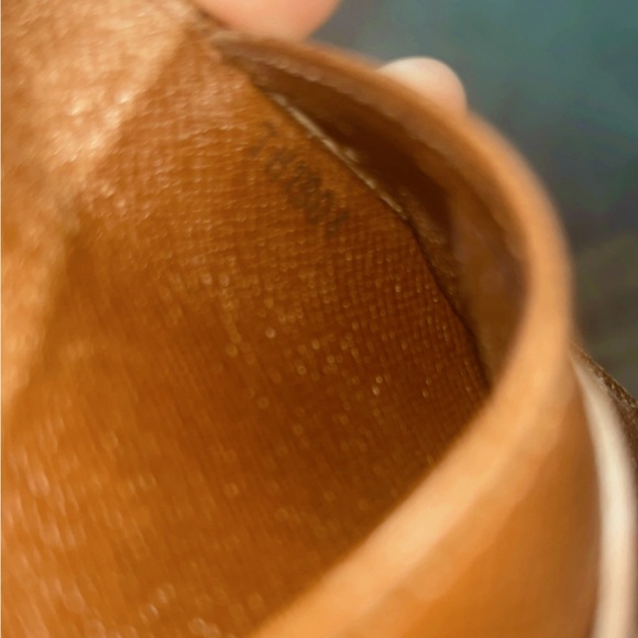 Authentic LOUIS VUITTON Elise Trifold Compact wallet in Monogram - Picture 10 of 10